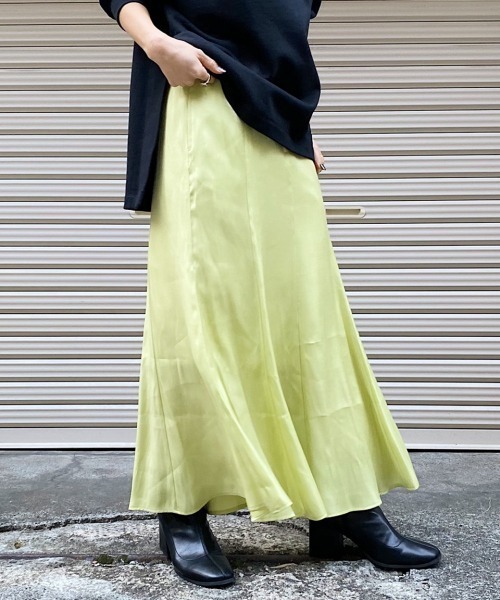 PAGEBOY（ページボーイ）の「シャイニーツイルマーメイドスカート（スカート・レディース・モカ/イエロー系その他/ブラック・FREE）」の20枚目の写真