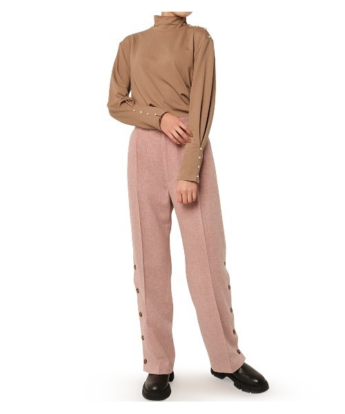 ルシェルブルー　Pearl Detail Turtle Neck Top LE CIEL BLEU（ルシェルブルー）の「Pearl Detail Turtle Neck Top（T