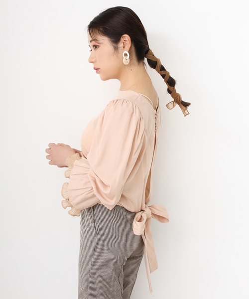 one after another NICE CLAUP（ワンアフターアナザーナイスクラップ）の「袖コンシャスブラウス（シャツ/ブラウス・レディース・ピンクベージュ・FREE）」の7枚目の写真