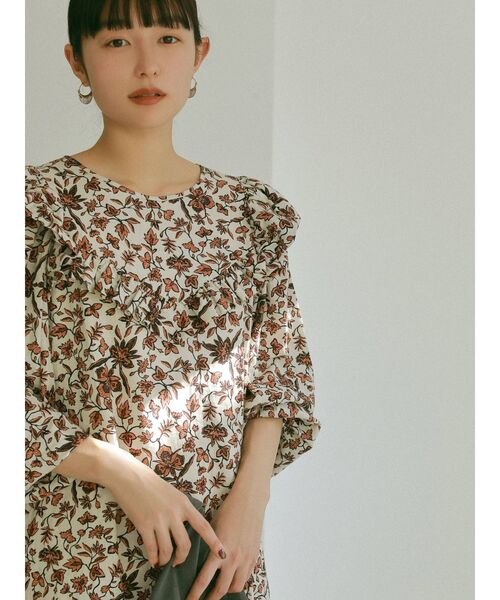 【美品】 Ungrid ボタニカル 花柄 ショルダーデザイン ミニワンピース Ungrid（アングリッド）の「ボタニカルショルダーデザインミニ