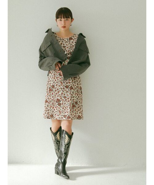 【美品】 Ungrid ボタニカル 花柄 ショルダーデザイン ミニワンピース Ungrid（アングリッド）の「ボタニカルショルダーデザインミニ