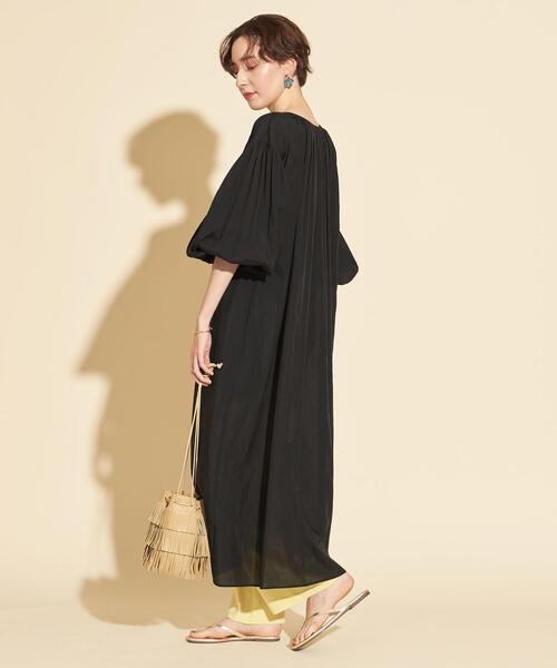 BEAUTY&YOUTH UNITED ARROWS（ビューティーアンドユースユナイテッドアローズ）の「【WEB限定】by∴ ボリュームスリーブマキシワンピース -2WAY/ウォッシャブル-（シャツワンピース・レディース・ブラック/ベージュ/ピンク・FREE）」の10枚目の写真