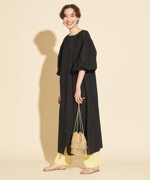 BEAUTY&YOUTH UNITED ARROWS（ビューティーアンドユースユナイテッドアローズ）の「【WEB限定】by∴ ボリュームスリーブマキシワンピース -2WAY/ウォッシャブル-（シャツワンピース・レディース・ブラック/ベージュ/ピンク・FREE）」の18枚目の写真