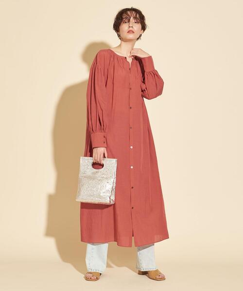 BEAUTY&YOUTH UNITED ARROWS（ビューティーアンドユースユナイテッドアローズ）の「【WEB限定】by∴ ボリュームスリーブマキシワンピース -2WAY/ウォッシャブル-（シャツワンピース・レディース・ブラック/ベージュ/ピンク・FREE）」の19枚目の写真