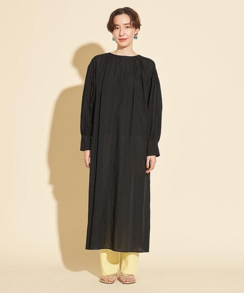 BEAUTY&YOUTH UNITED ARROWS（ビューティーアンドユースユナイテッドアローズ）の「【WEB限定】by∴ ボリュームスリーブマキシワンピース -2WAY/ウォッシャブル-（シャツワンピース・レディース・ブラック/ベージュ/ピンク・FREE）」の5枚目の写真