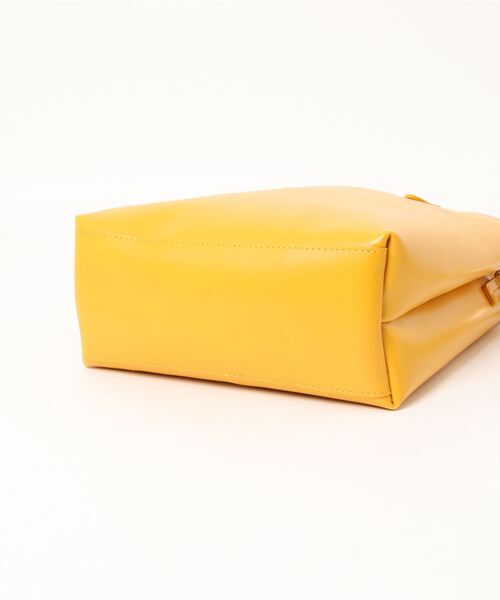 ROOTOTE（ルートート）の「ルートート/ミニ 合成皮革 ショルダー トートバッグ LT.スクエア.Light-tote-A（ショルダーバッグ・レディース・クリアブラウン/ブラック/マスタード/ホワイト/ライトパープル・FREE）」の19枚目の写真