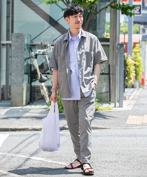 アーバンリサーチドアーズ ナイロンストレッチ 半袖 セットアップ L オリーブ ITEMS URBANRESEARCH（アイテムズ アーバンリサーチ）の