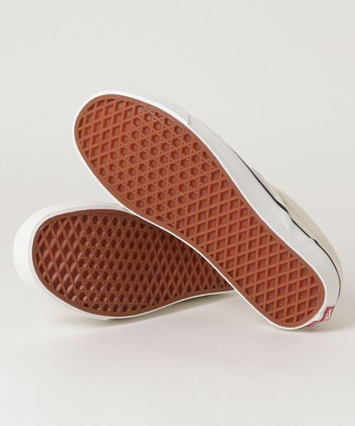 VANS(バンズ)の「VANS/CLASSIC SLIP-ON 98 DX(スリッポン・メンズ・ホワイト・8/9/8.5)」の2枚目の写真