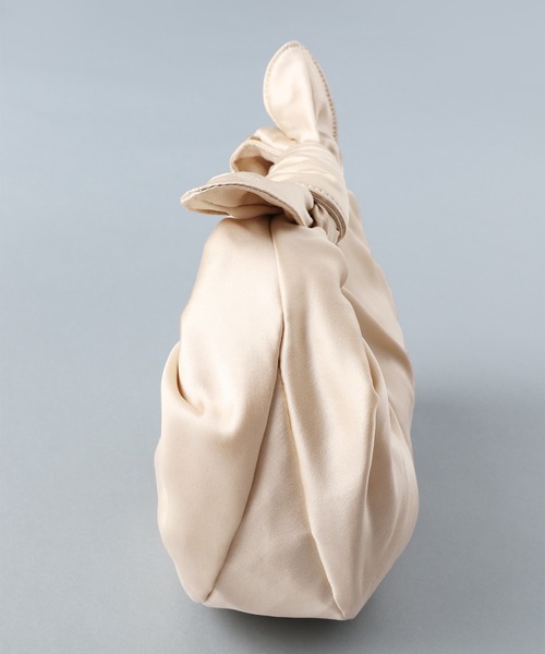 e/rm（イーアールエム）の「【e/rm】Silk100ギャザーバッグ　949060（ハンドバッグ・レディース・ブラック/ベージュ/ライトブルー・FREE）」の9枚目の写真
