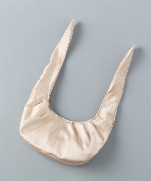 e/rm（イーアールエム）の「【e/rm】Silk100ギャザーバッグ　949060（ハンドバッグ・レディース・ブラック/ベージュ/ライトブルー・FREE）」の7枚目の写真