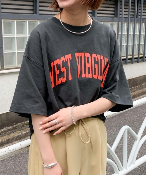 CIAOPANIC TYPY（チャオパニックティピー）の「【ZOZOTOWN限定】WESTVIRGINIAカレッジロゴユニセックスTee（Tシャツ/カットソー・メンズ・チャコールグレー/ホワイト系その他/ネイビー/グレー/サックスブルー・MEDIUM/SMALL/LARGE）」の10枚目の写真