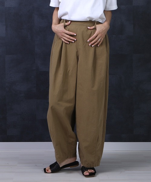 SELECT LEVERY(セレクトリベリー)の「高密度ダンプワッシャー ワイドサーカスパンツ(その他パンツ・レディース・ホワイト/カーキ/ブルー/モカ/ブラック・MEDIUM/LARGE/X-LARGE/SMALL)」の3枚目の写真