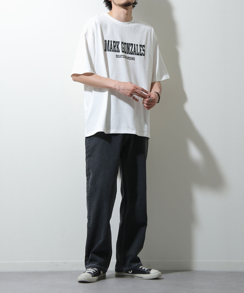 Mark Gonzales（マーク・ゴンザレス）の「【Mark Gonzales/マークゴンザレス】【別注】 90'sカレッジロゴ半袖Tシャツ（Tシャツ/カットソー・メンズ・グレイッシュベージュ/ブラック/ホワイト/オートミール/ネイビー・LARGE/X-LARGE/MEDIUM）」の22枚目の写真