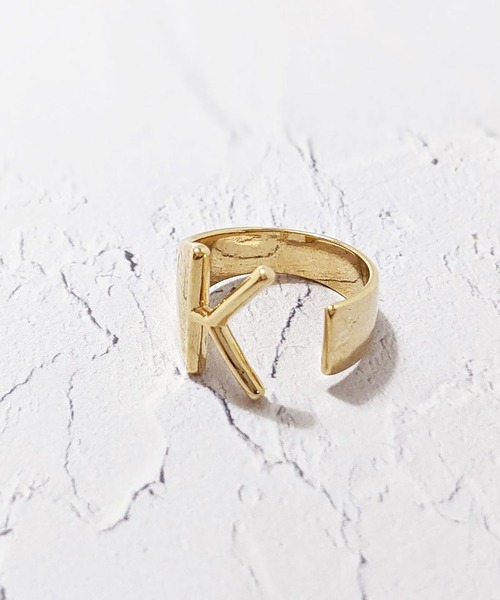 BROTHERHOOD(ブラザーフッド)の「【earyear】イニシャル ボリューム リング ゴールド(リング・レディース・B/G/R/V/T/D/L/Z/A/Y/U/F/M/P/O/C/X/I/H/Q/E/J/S/K/W/N・FREE)」の11枚目の写真