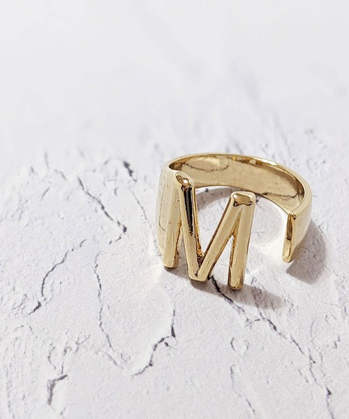 BROTHERHOOD(ブラザーフッド)の「【earyear】イニシャル ボリューム リング ゴールド(リング・レディース・B/G/R/V/T/D/L/Z/A/Y/U/F/M/P/O/C/X/I/H/Q/E/J/S/K/W/N・FREE)」の13枚目の写真