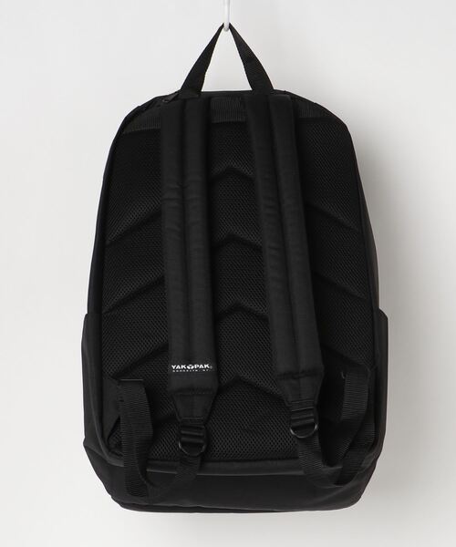 YAKPAK（ヤックパック）の「【YAK PAK/ヤックパック】シリコンワッペン トラベル バックパック（バックパック/リュック・レディース・ブラック・FREE）」の2枚目の写真