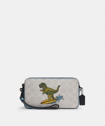 COACHキラ クロスボディシグネチャー キャンバス／レキシー プレイ／日本限定 COACH（コーチ）の「【日本限定】キラ クロスボディ