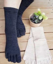 WARMTH（ワームス）の「warmth / ウォームス  ウール シルク クルー丈 5本指 フィットソックス ･･　WST（ソックス/靴下）」