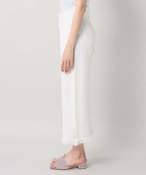 Simplicite(サンプリシテ)の「裾スリットデニムパンツ(デニムパンツ・レディース・ホワイト・MEDIUM)」の9枚目の写真