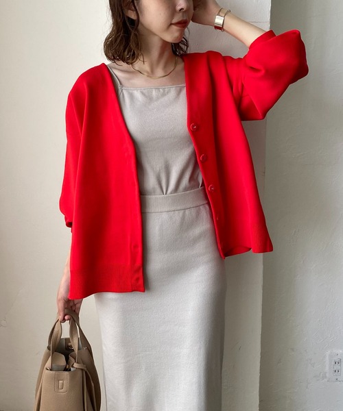 CAPRICIEUX LE'MAGE(カプリシューレマージュ)の「パフVカーディガン(カーディガン/ボレロ・レディース・ブラック/グレイッシュベージュ/レッド・FREE)」の12枚目の写真