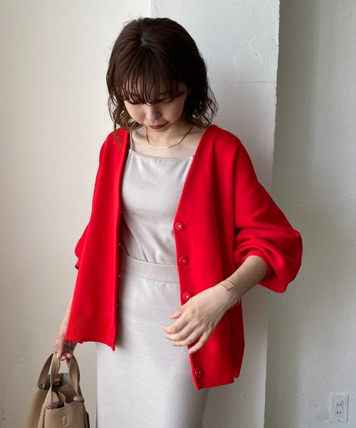 CAPRICIEUX LE'MAGE(カプリシューレマージュ)の「パフVカーディガン(カーディガン/ボレロ・レディース・ブラック/グレイッシュベージュ/レッド・FREE)」の16枚目の写真