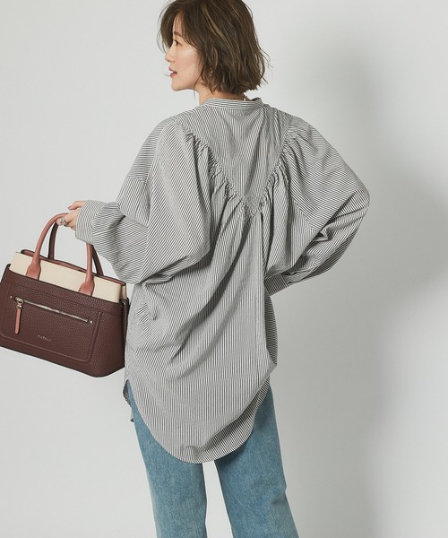 RIVE DROITE（リヴドロワ）の「ギャザーデザインが目を引く　ヨークギャザーシャツ（シャツ/ブラウス・レディース・オフホワイト・FREE）」の7枚目の写真