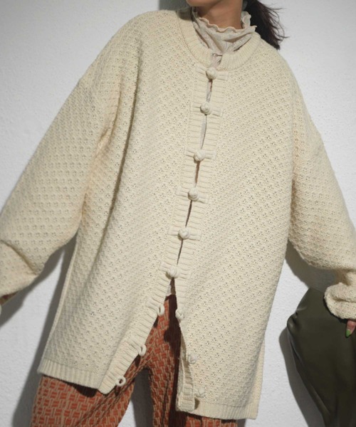 antiqua（アンティカ）の「×即こなれ。チャイナニットカーデ（ニット/セーター・レディース・オフホワイト/モカ/ブラック系その他・FREE）」の7枚目の写真
