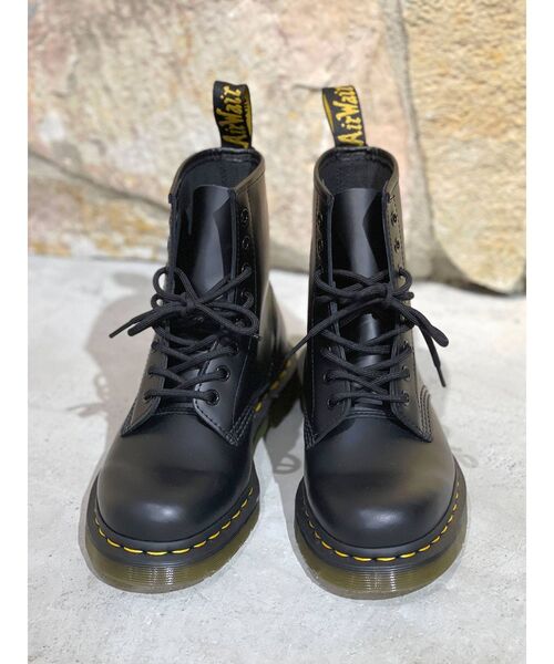 Dr. Martens(ドクターマーチン)の「Dr.Martens / ドクターマーチン 1460 8-EYE BOOT SMOOTH 8ホール(ブーツ・レディース・ブラック・24/25/23)」の3枚目の写真