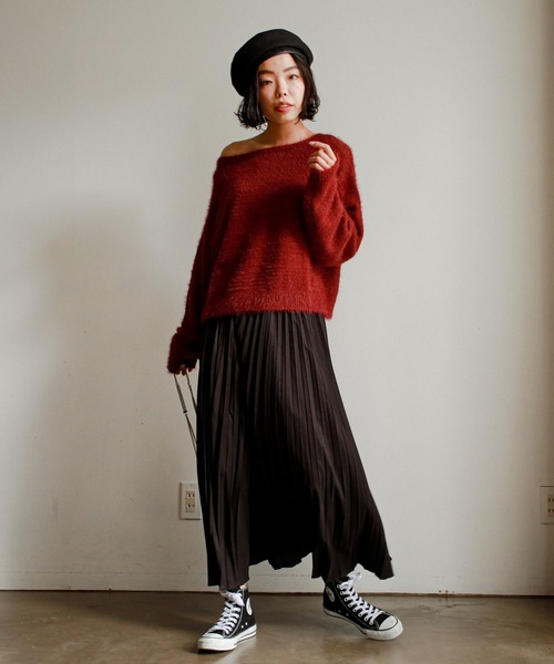 feepur（フェピュール）の「サテンプリーツロングスカート（スカート・レディース・ブラック/グレー系その他/ブラウン/オリーブ・MEDIUM）」の20枚目の写真