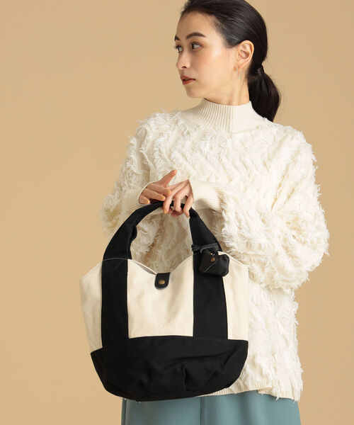 Ray BEAMS（レイビームス）の「toleur / キャンバス トート（トートバッグ・レディース・ブラック/グレー・ONE SIZE）」の4枚目の写真