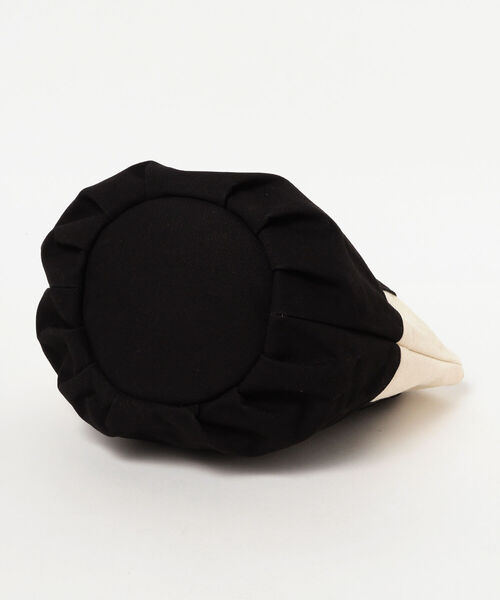 Ray BEAMS（レイビームス）の「toleur / キャンバス トート（トートバッグ・レディース・ブラック/グレー・ONE SIZE）」の13枚目の写真