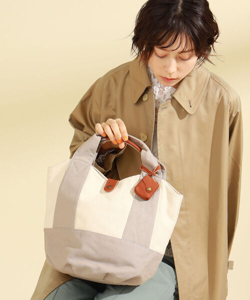 Ray BEAMS（レイビームス）の「toleur / キャンバス トート（トートバッグ・レディース・ブラック/グレー・ONE SIZE）」の15枚目の写真
