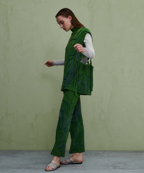 PUBLIC TOKYO(パブリックトウキョウ)の「【セットアップ対応】マーブリングジャガードニットベスト /ウォッシャブル(ベスト・レディース・ベージュ/グリーン・FREE)」の6枚目の写真