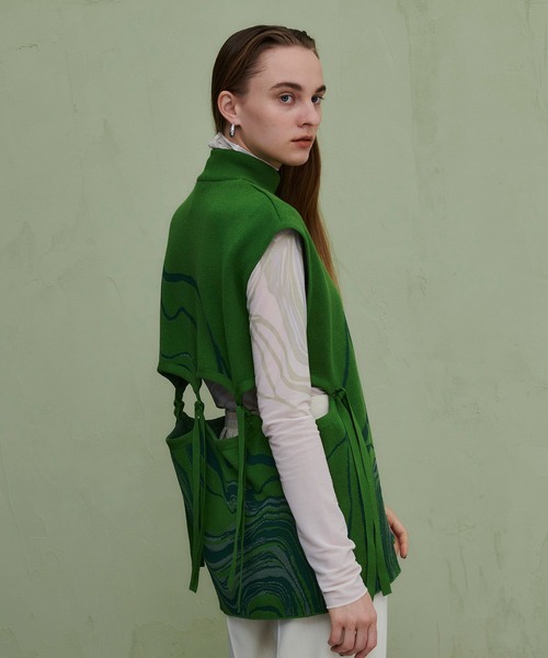 PUBLIC TOKYO(パブリックトウキョウ)の「【セットアップ対応】マーブリングジャガードニットベスト /ウォッシャブル(ベスト・レディース・ベージュ/グリーン・FREE)」の4枚目の写真