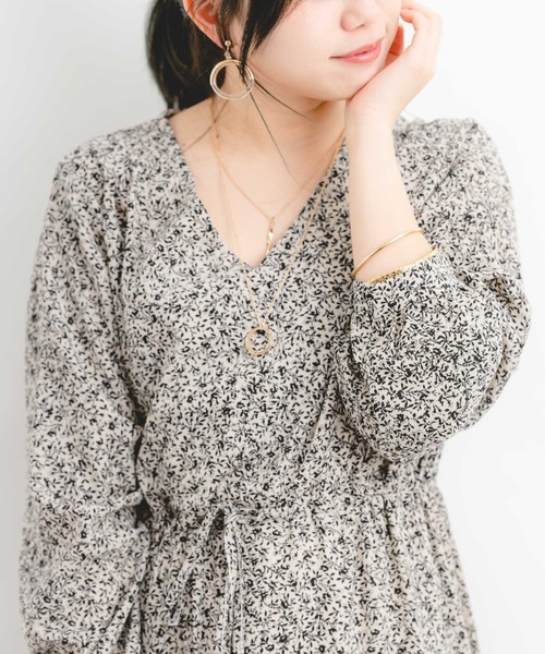 Wordtrobe(ワードトローブ)の「【wordtrobe】小花柄プリント ロングスリーブ ワンピース(ワンピース・レディース・ホワイト/ブラック/キャメル・FREE)」の10枚目の写真