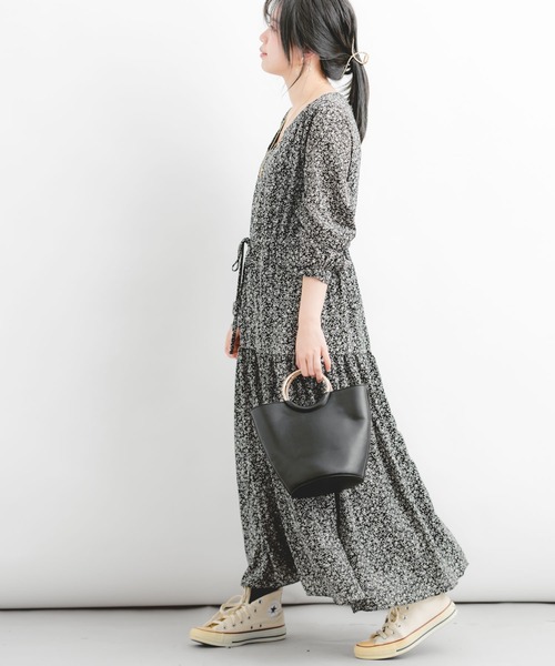 Wordtrobe(ワードトローブ)の「【wordtrobe】小花柄プリント ロングスリーブ ワンピース(ワンピース・レディース・ホワイト/ブラック/キャメル・FREE)」の16枚目の写真