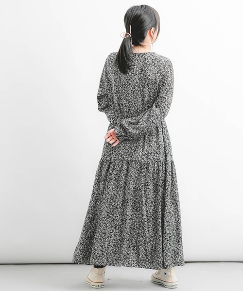 Wordtrobe(ワードトローブ)の「【wordtrobe】小花柄プリント ロングスリーブ ワンピース(ワンピース・レディース・ホワイト/ブラック/キャメル・FREE)」の17枚目の写真