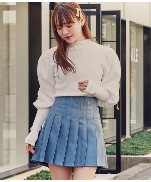 CHILLE（チル）の「ボトルネックパワーショルダートップスカットソー（ニット/セーター・レディース・オレンジ/アイボリー/ピンク・FREE）」の2枚目の写真