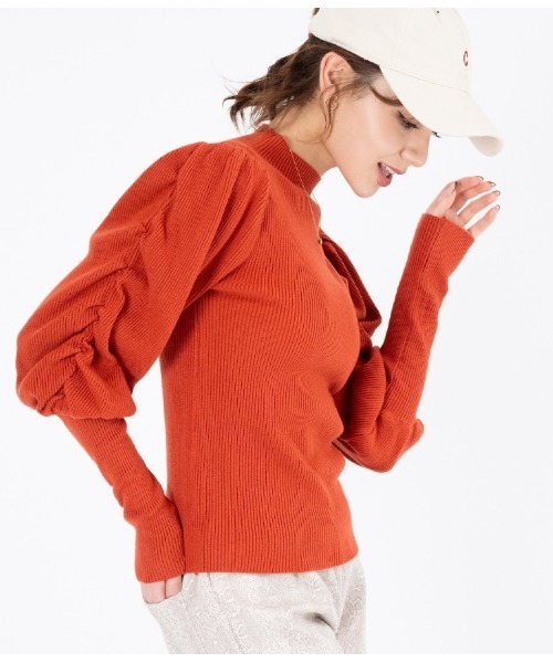 CHILLE（チル）の「ボトルネックパワーショルダートップスカットソー（ニット/セーター・レディース・オレンジ/アイボリー/ピンク・FREE）」の19枚目の写真