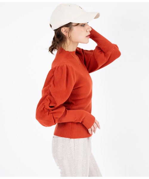 CHILLE（チル）の「ボトルネックパワーショルダートップスカットソー（ニット/セーター・レディース・オレンジ/アイボリー/ピンク・FREE）」の20枚目の写真
