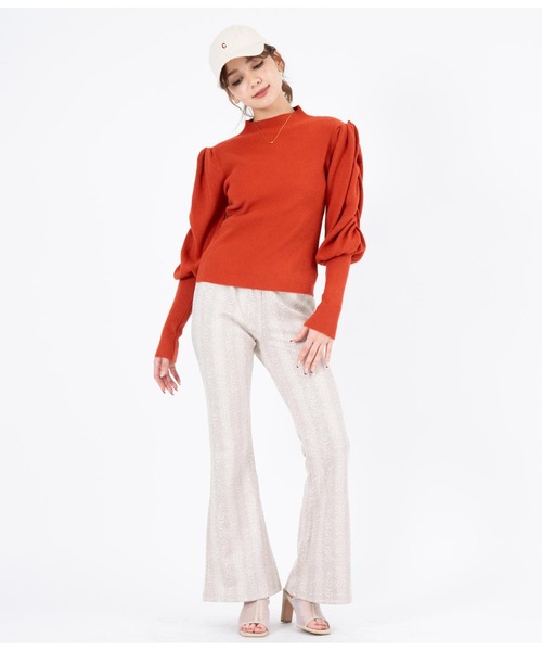 CHILLE（チル）の「ボトルネックパワーショルダートップスカットソー（ニット/セーター・レディース・オレンジ/アイボリー/ピンク・FREE）」の22枚目の写真