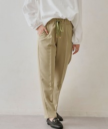 センタープレステーパードパンツ