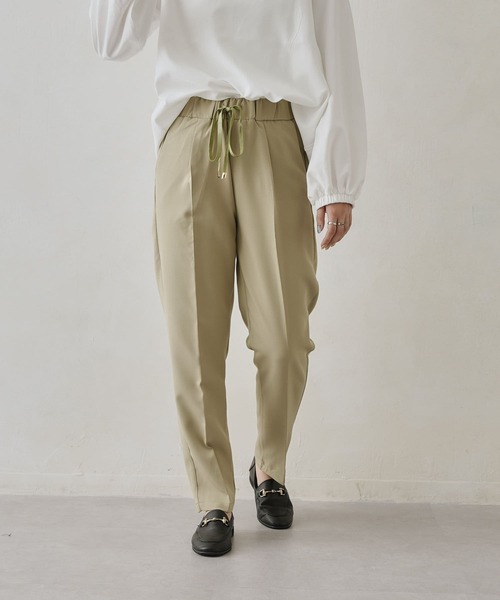 Chez toi(シェトワ)の「センタープレステーパードパンツ(その他パンツ・レディース・ブラック/カーキ/ピンク/ライム/グレイッシュベージュ・FREE)」の17枚目の写真