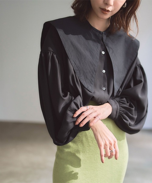 titivate（ティティベイト）の「ﾃﾞｻﾞｲﾝつけ襟付ﾌﾞﾗｳｽ（シャツ/ブラウス・レディース・オフホワイト/イエロー/ブラック・XS/S/M）」の3枚目の写真