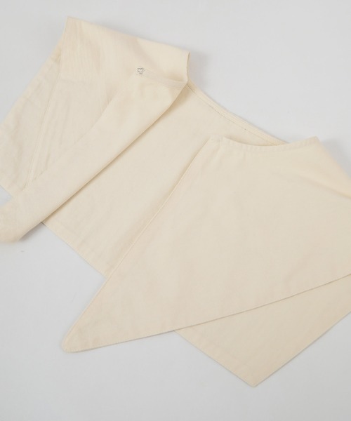 titivate（ティティベイト）の「ﾃﾞｻﾞｲﾝつけ襟付ﾌﾞﾗｳｽ（シャツ/ブラウス・レディース・オフホワイト/イエロー/ブラック・XS/S/M）」の9枚目の写真