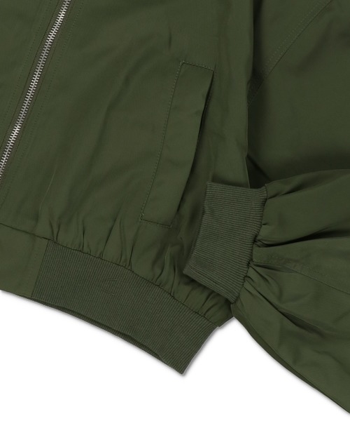 SPINNS(スピンズ)の「ショート丈 MA-1ジャケット(MA-1・レディース・カーキ/ブラック・ONESIZE)」の10枚目の写真