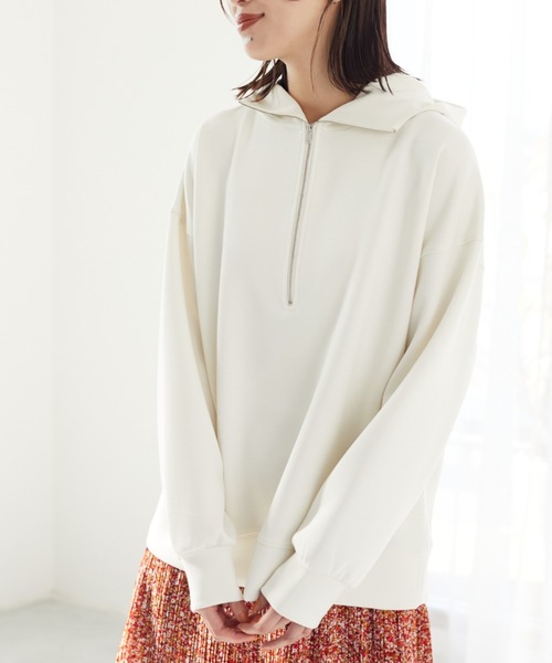 ELENCARE DUE（エレンカーレデュエ）の「・ELENCARE DUE ハーフZIPパーカー＊（パーカー・レディース・イエロー/グリーン/ブラック/オフホワイト・FREE）」の2枚目の写真