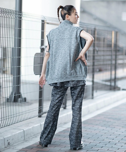 X-girl(エックスガール)の「MELANGE SWEAT VEST TOP(ベスト・レディース・アッシュ/ブラウン/ライトブルー・M/S)」の8枚目の写真