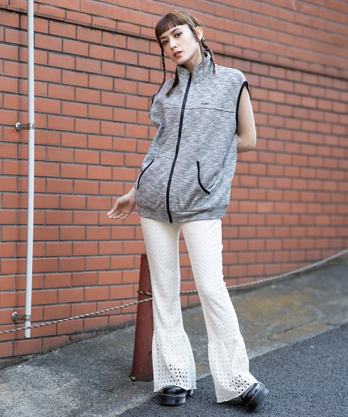 X-girl(エックスガール)の「MELANGE SWEAT VEST TOP(ベスト・レディース・アッシュ/ブラウン/ライトブルー・M/S)」の19枚目の写真