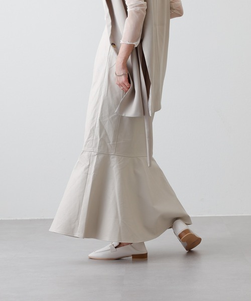 COLONY 2139（コロニートゥーワンスリーナイン）の「レザーライク切替マーメイドスカート（スカート・レディース・ブラック/アイボリー・FREE）」の14枚目の写真